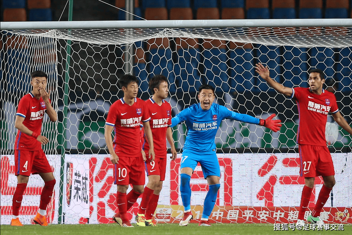 足球赛季首场比赛今日进行开场